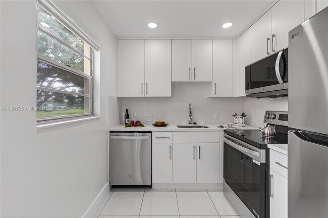 Primary Photo - 228 Preston Way