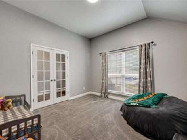 Building Photo - AVAILABLE NOW – APPLY TODAY ON OUR WEBSITE!