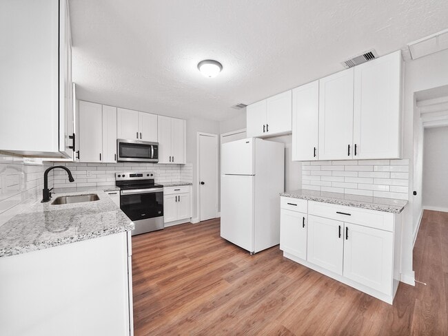 Building Photo - 11703 Hendon Ln