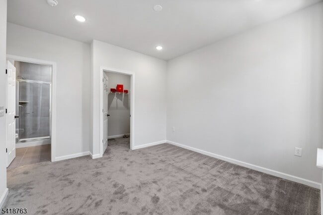 Building Photo - 39 Robeson St