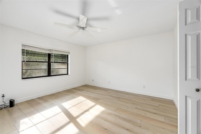 Building Photo - 5 Cache Cay Dr