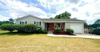 Building Photo - 832 Fresno Dr