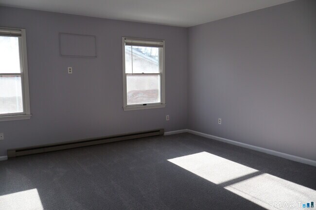 Building Photo - 15 Boughton St