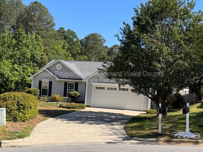 Building Photo - 206 Lindell Dr