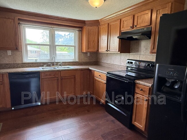 Building Photo - 2460 Ready Section Rd