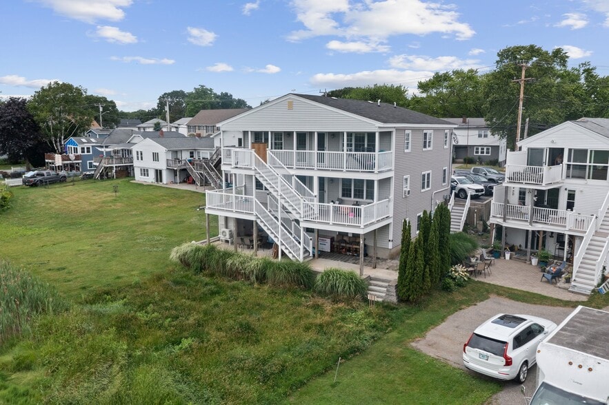 Building Photo - 497 Winnacunnet Rd