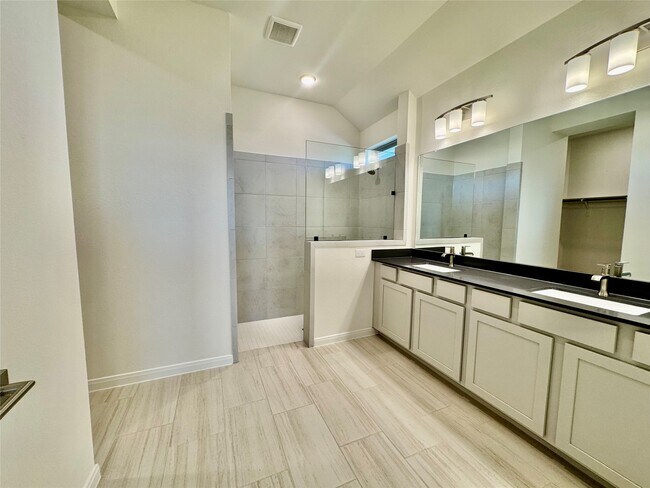 Building Photo - 8923 Moose Trl