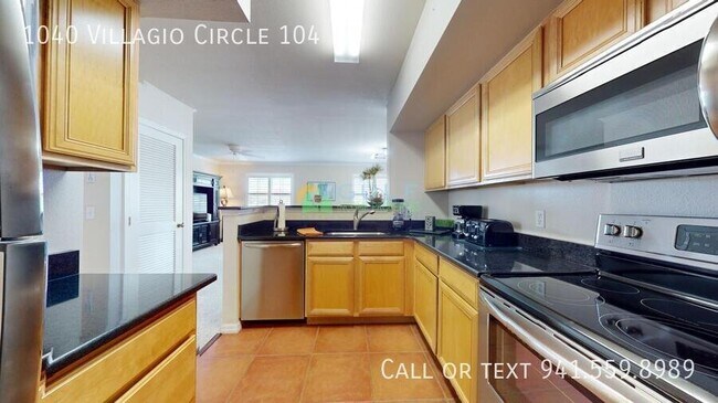 Building Photo - 1040 Villagio Cir
