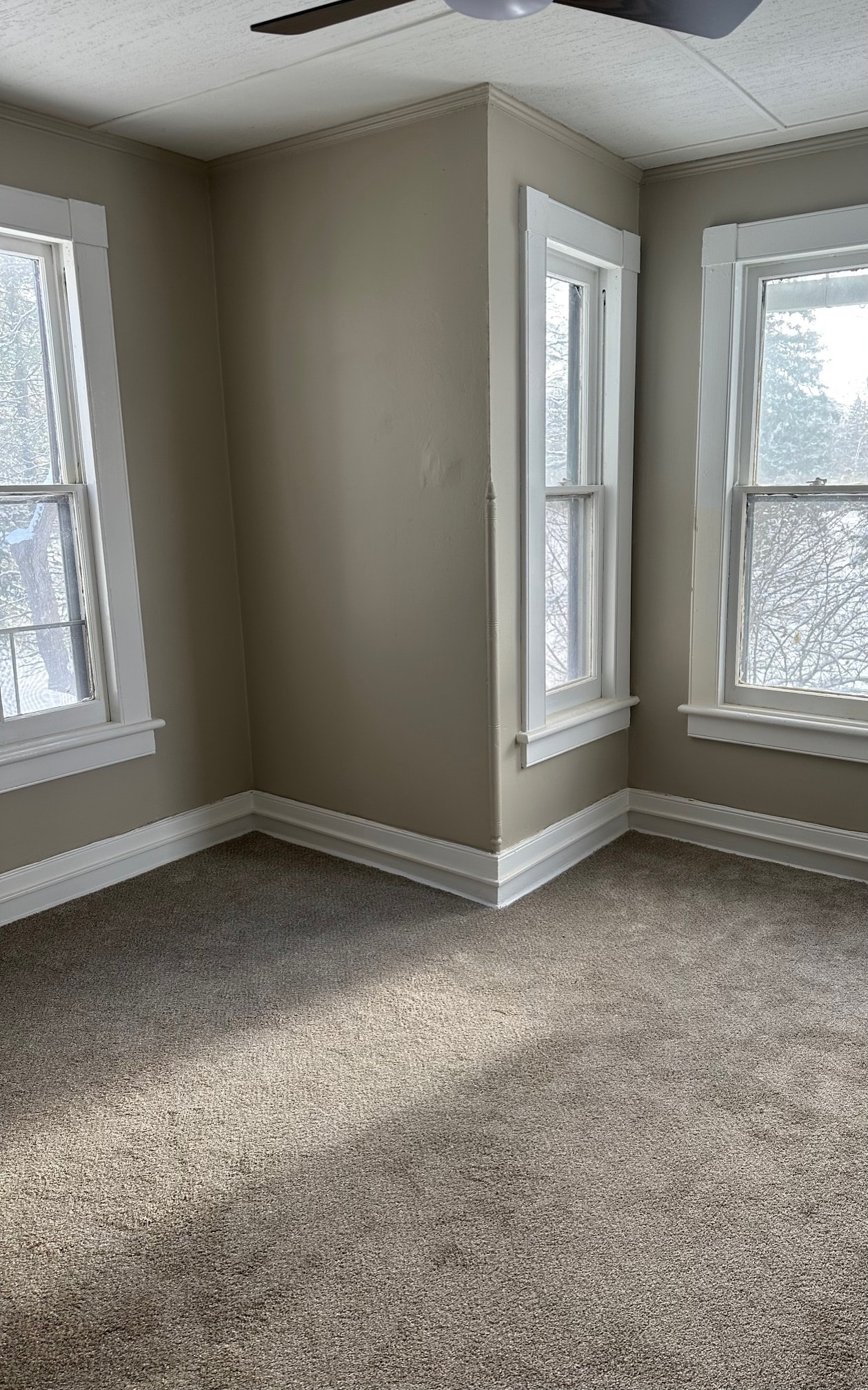 Building Photo - 2 Hanscom Ave