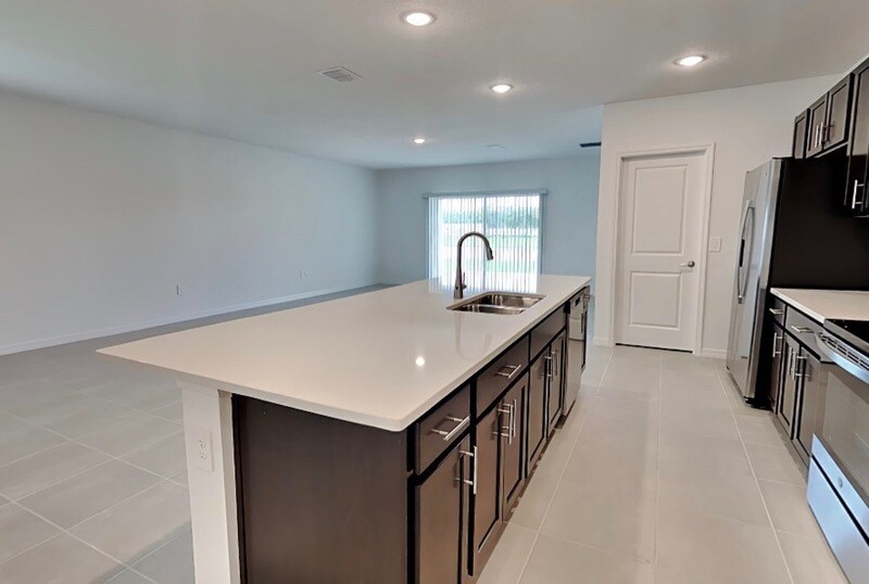 Building Photo - 258 Amber Way