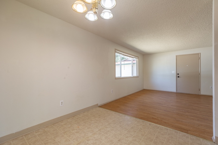 Building Photo - 113 SW Fleishauer Ln