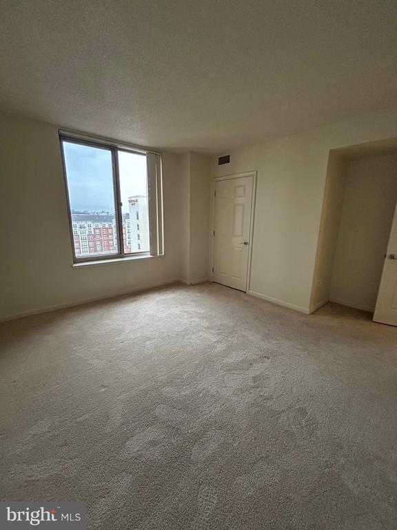 Building Photo - 2726 Gallows Rd