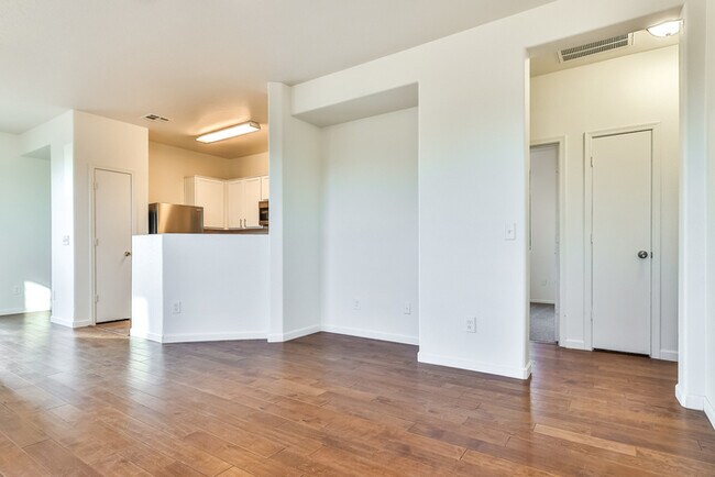 Building Photo - Come view this charming home