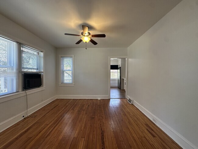 Building Photo - 610 Geddes St