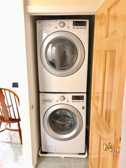 Building Photo - 179 Northampton St