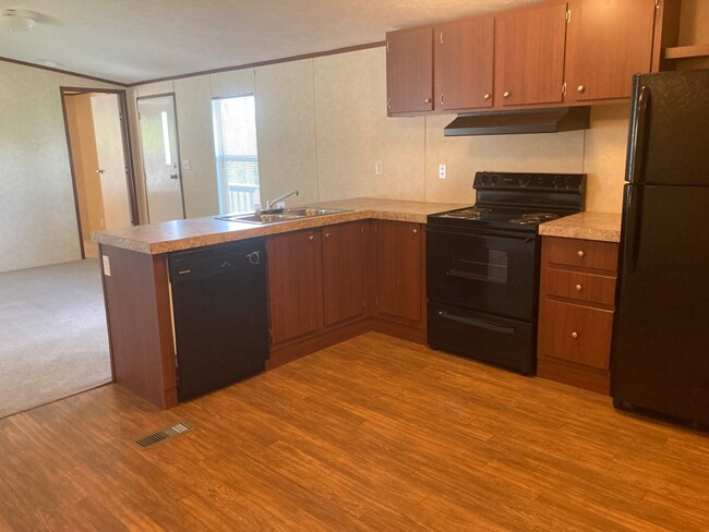 Building Photo - 104 Carlton Ln