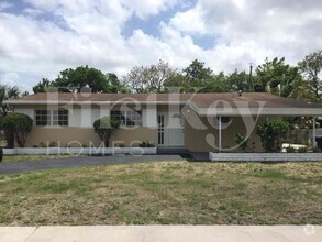 Building Photo - 980 NW 182nd St