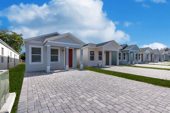 Building Photo - 3763 Saginaw Ave