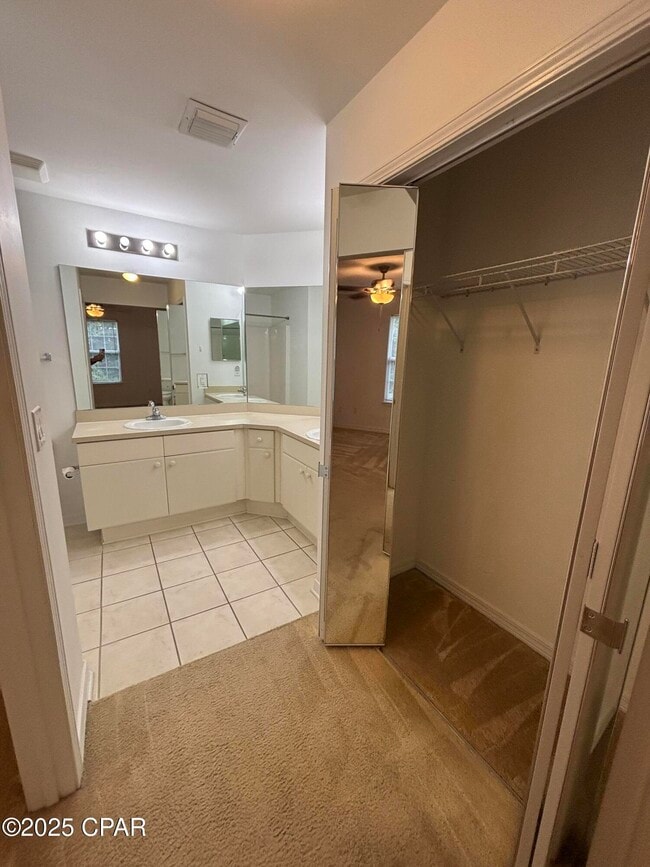 Building Photo - 3022 Meadow St