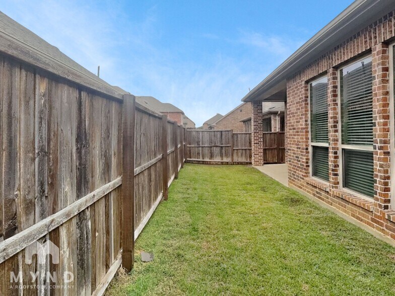 Building Photo - 3309 Damsel Sauvage Ln