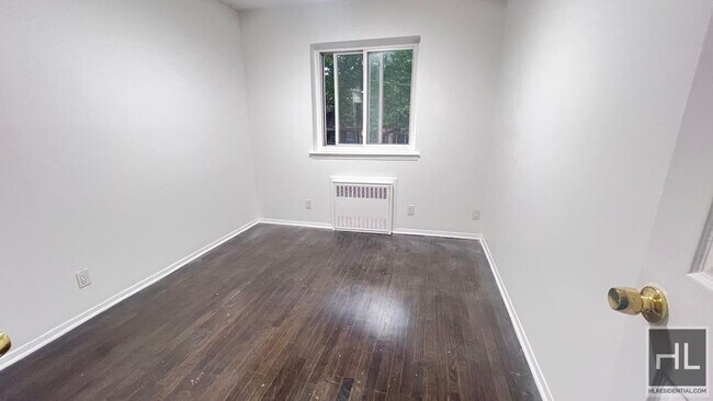 Building Photo - GUT RENOVATED VERY LARGE 3 BEDEROOMS W/ PR...