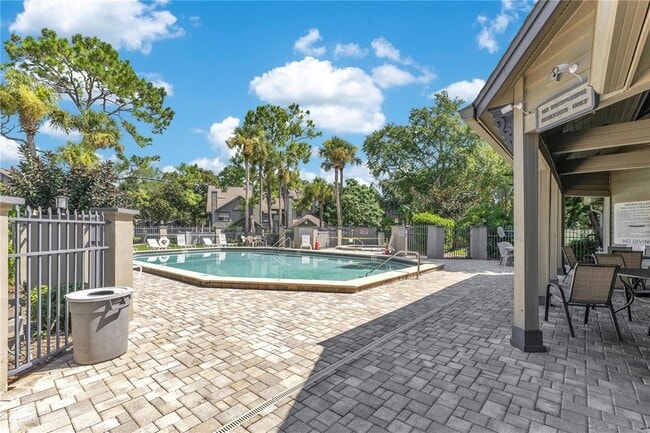 Building Photo - 955 Forest Ridge Ct