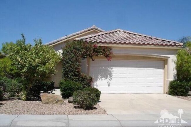 Building Photo - 78472 Glastonbury Way
