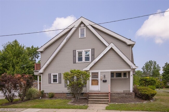 Building Photo - 912 Cambridge Rd