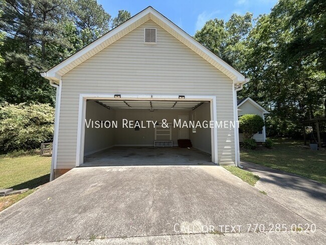 Building Photo - 116 McKenzie Overlook Dr