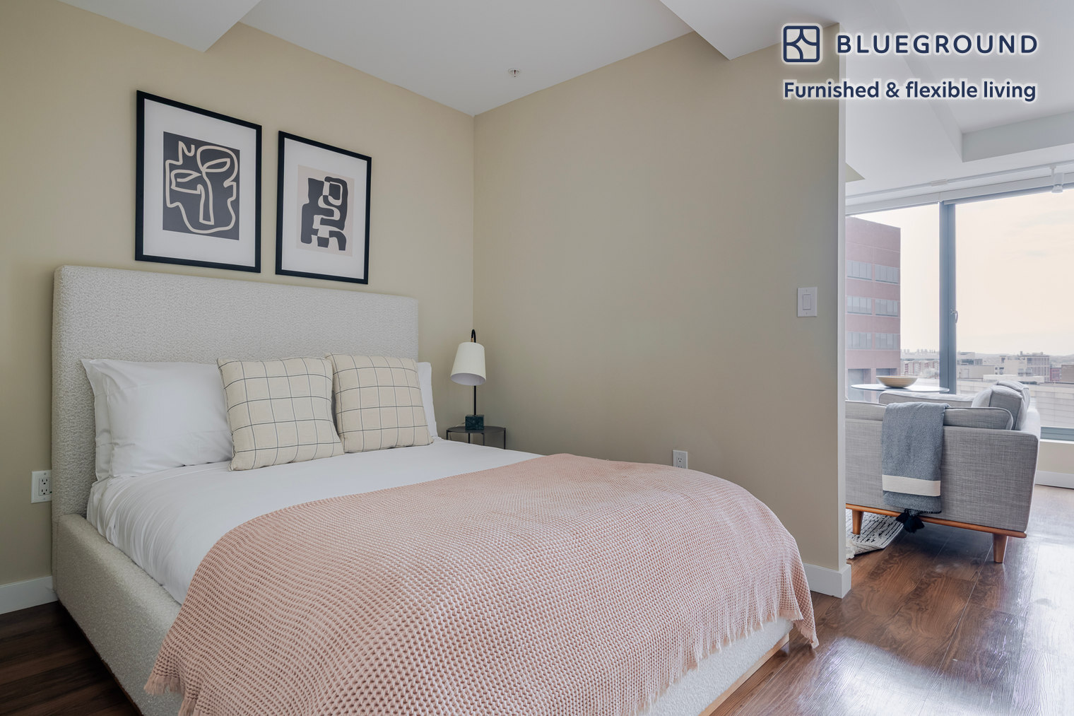 Building Photo - 45 Stuart St