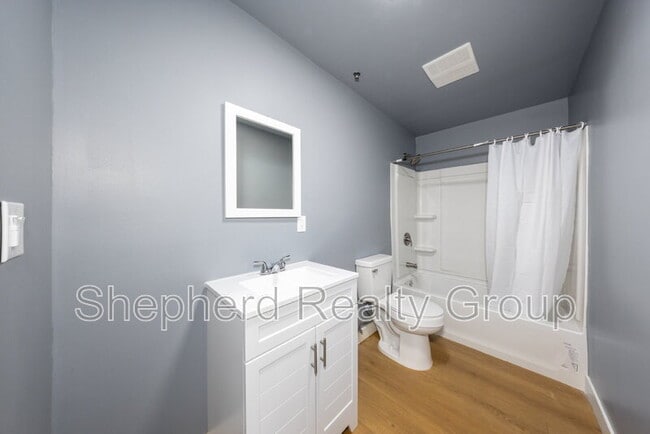 Building Photo - 7721 Janet Ave