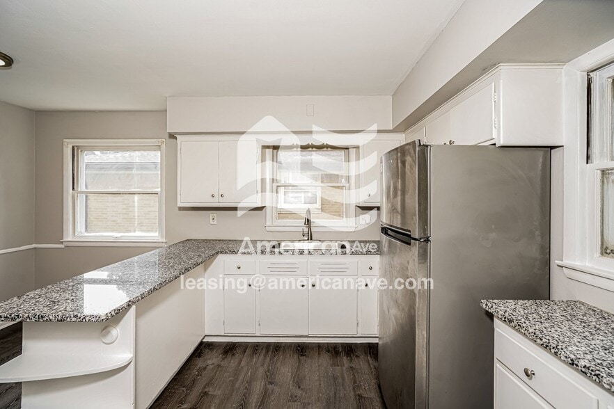 Building Photo - 5251 N 83rd St