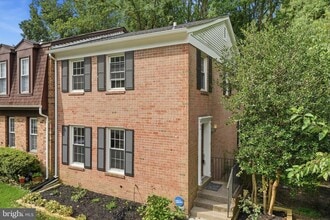 Building Photo - 8562 Tyrolean Way