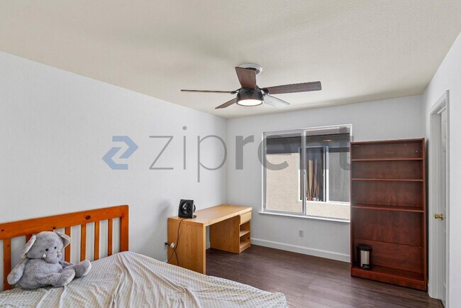 Building Photo - 2960 Stallion Way