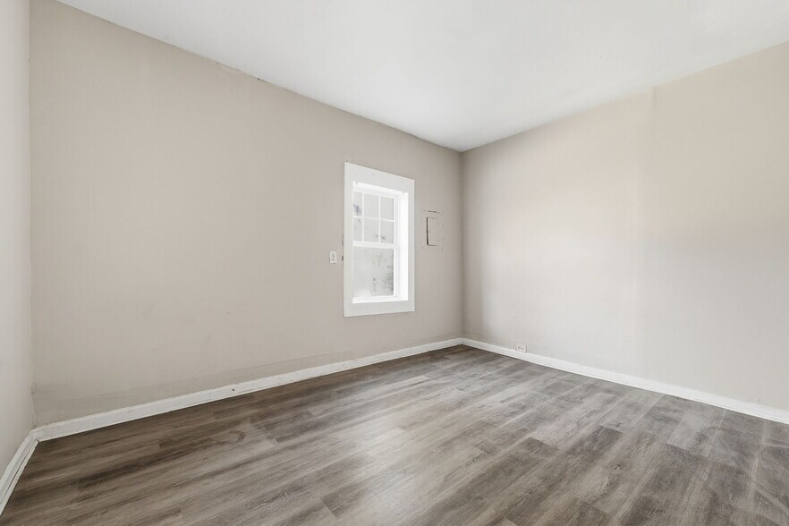 Building Photo - 320 Old Pne Hl Rd