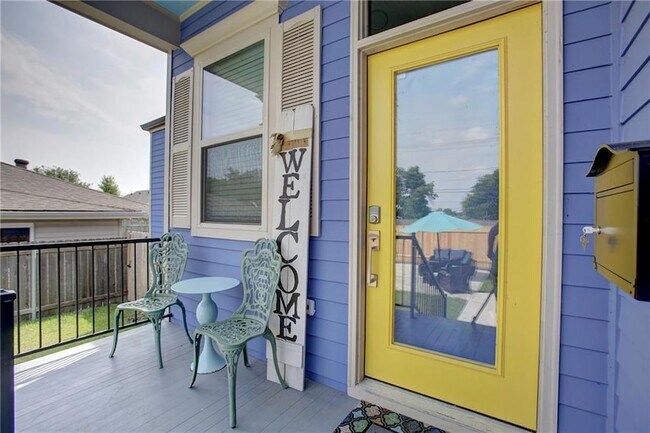 Building Photo - 1913 Mehle St