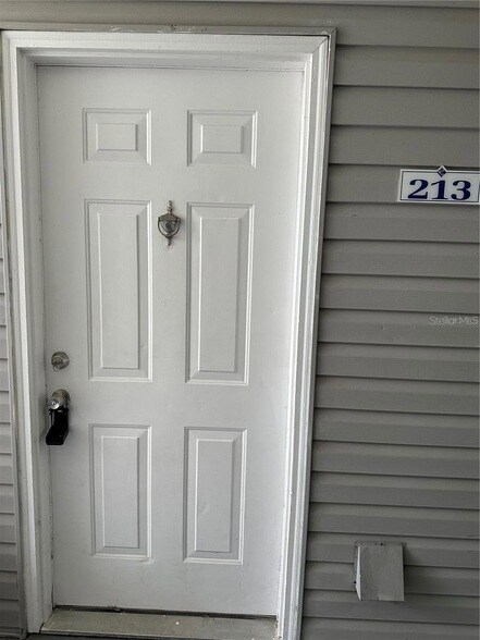 Building Photo - 2533 Grassy Point Dr