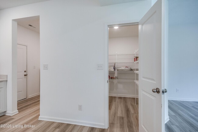 Building Photo - 17010 Meander Way