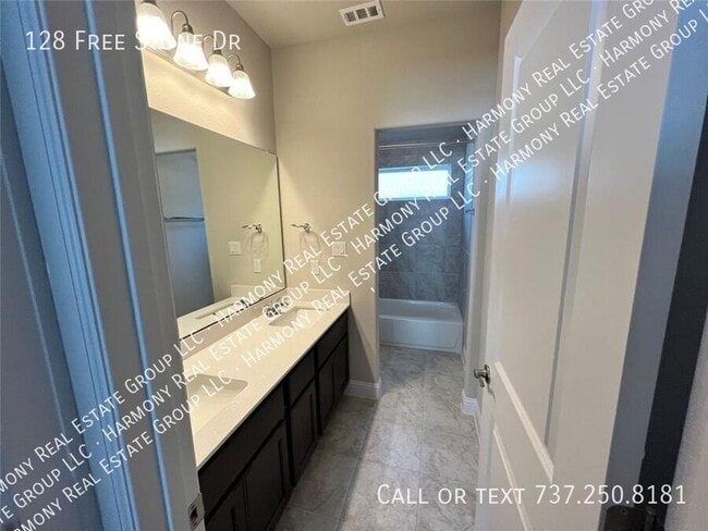 Building Photo - 128 Free Stone Dr