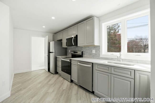 Building Photo - 23 Blake St