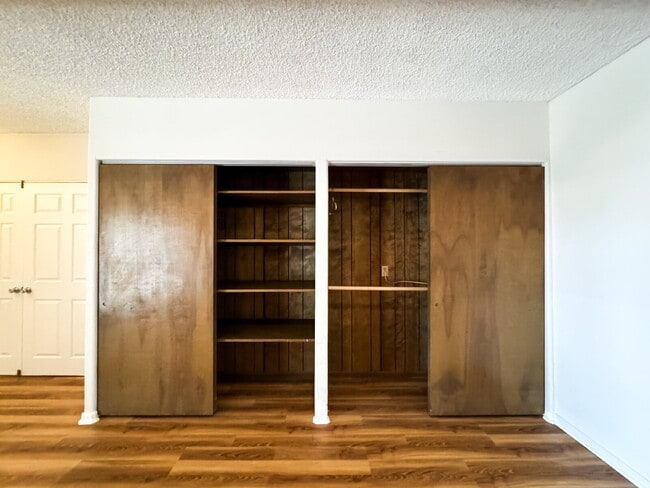 Building Photo - "Charming 3 Bedroom, 2 Bathroom Home with Spacious Living"