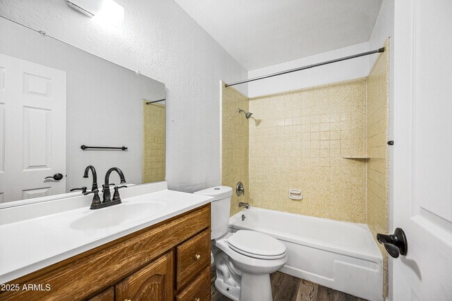 Building Photo - 503 W Pebble Beach Dr