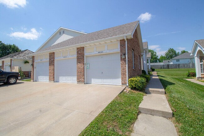 Building Photo - 4615 Brandon Woods St