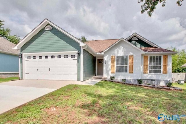 Building Photo - 118 River Oaks Dr