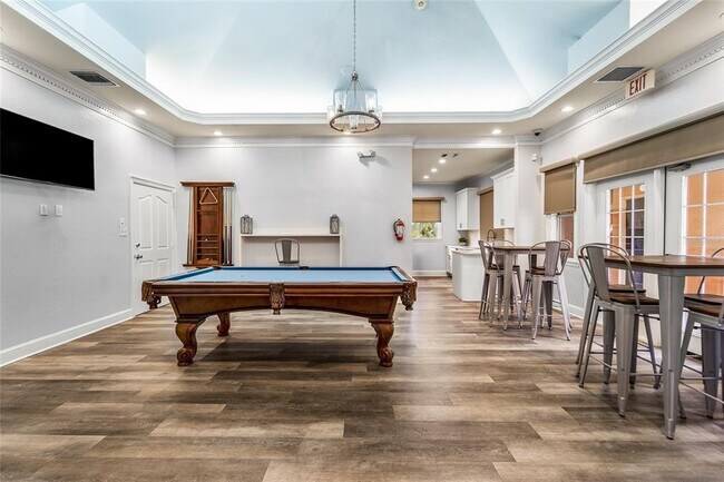 Building Photo - 5000 Culbreath Key Way