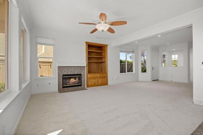 Building Photo - 7479 Mermaid Ln