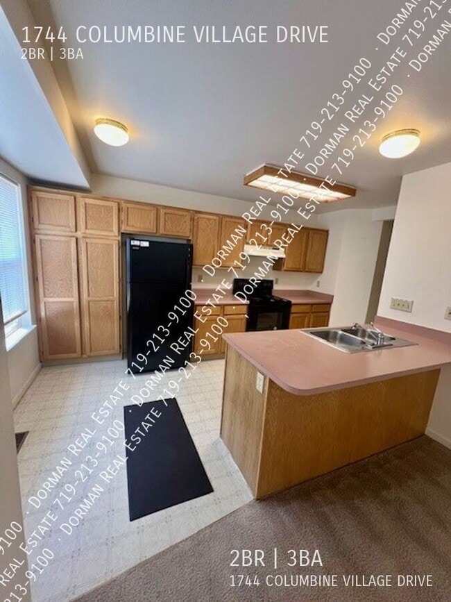 Building Photo - 1744 Columbine Village Dr