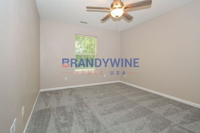 Building Photo - $500 OFF 1st Month’s Rent! No Application ...