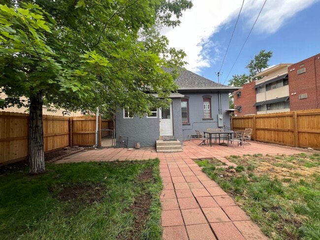 Building Photo - 144 S Emerson St