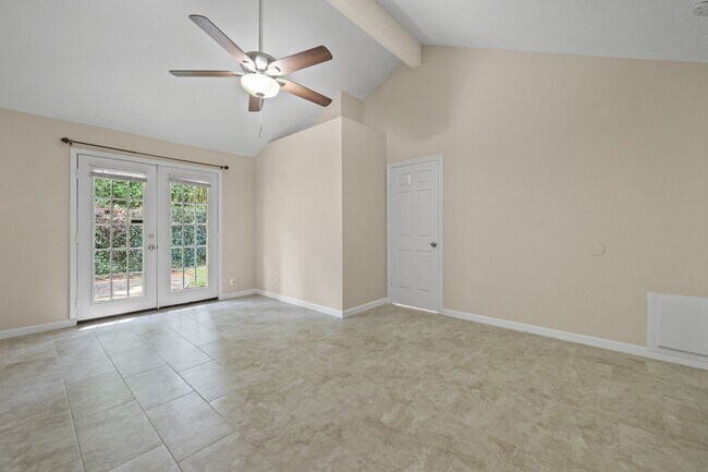 Building Photo - 3330 Beech Point Dr
